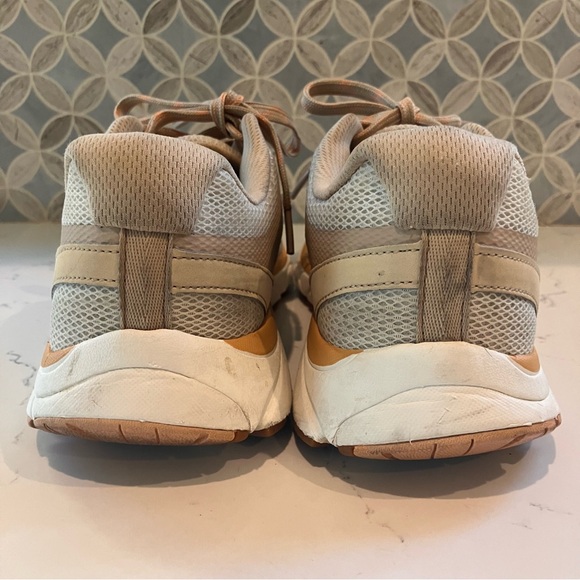 Vionic Tokyo Beige Low Lace 1st Ray Technology Fashion Sneakers Women's Size 11 - Picture 6 of 11